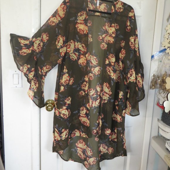 Live 4 Truth Long Kimono top with great sleeve detailing - Picture 2 of 9